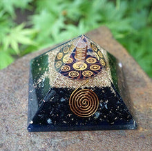 Load image into Gallery viewer, Black Tourmaline OM Orgone Pyramid